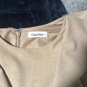 Classy/sleeveless Calvin Klein dress